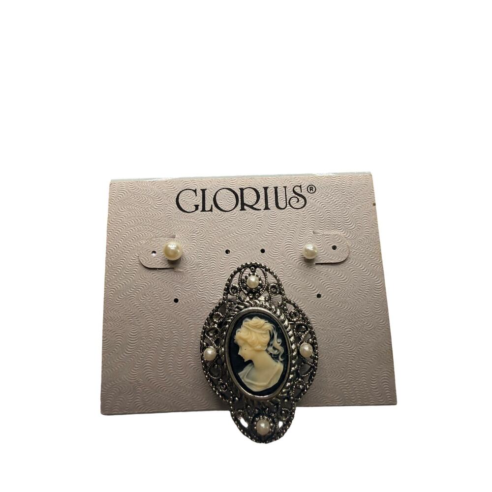 Glorius vintage-style silver-tone filigree cameo brooch faux pear earrings